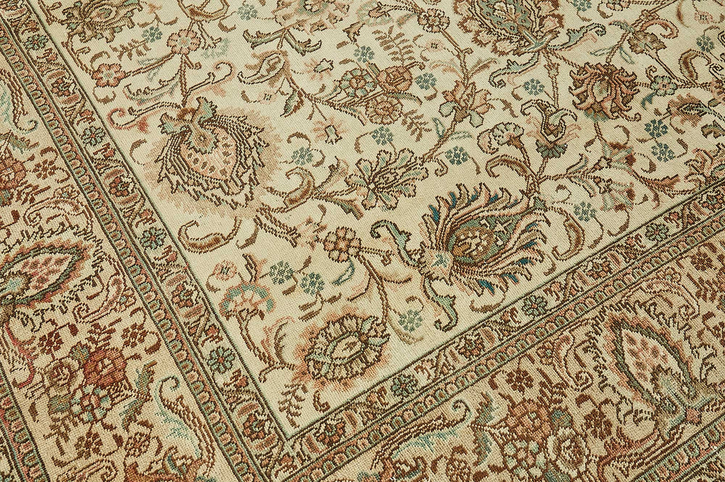 Beige vintage Persian rug 49701, 2.46 x 3.55 metres – photograph 9