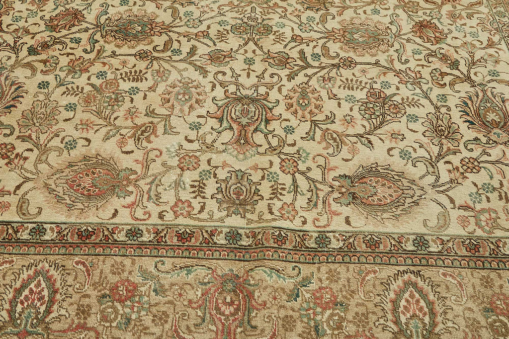 Beige vintage Persian rug 49701, 2.46 x 3.55 metres – photograph 10