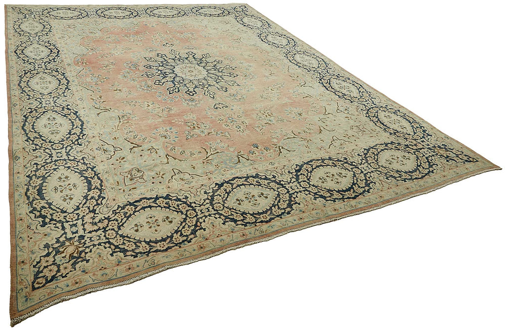 Beige vintage Persian rug 49711, 2.93 x 3.96 metres – photograph 2