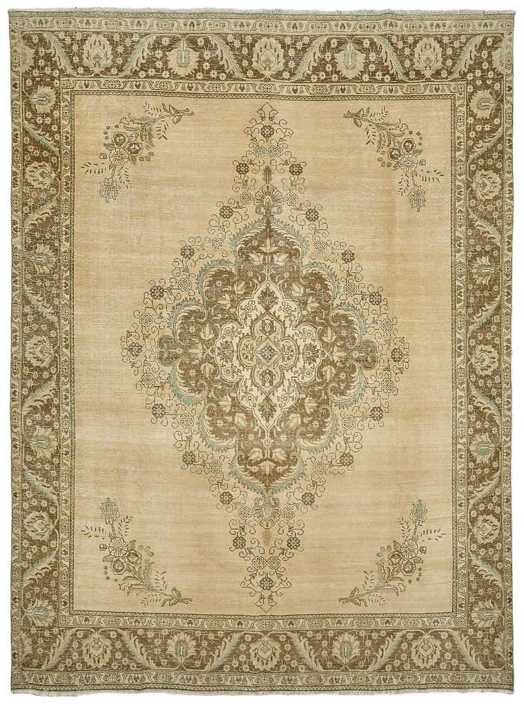 Beige vintage Persian rug 49713, 2.83 x 3.85 metres – full rug