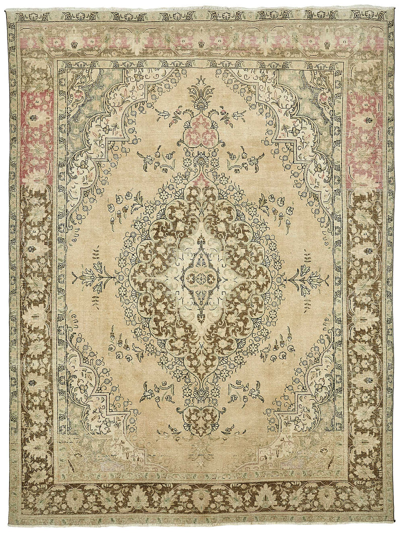 Beige vintage Persian rug 49715, 2.85 x 3.83 metres – full rug