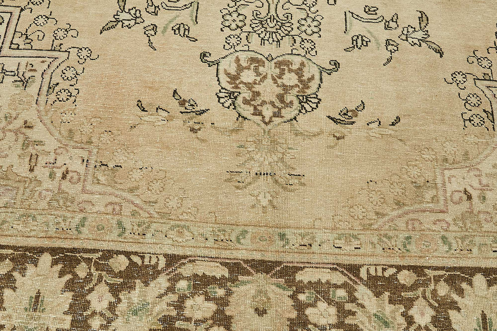 Beige vintage Persian rug 49715, 2.85 x 3.83 metres – photograph 10