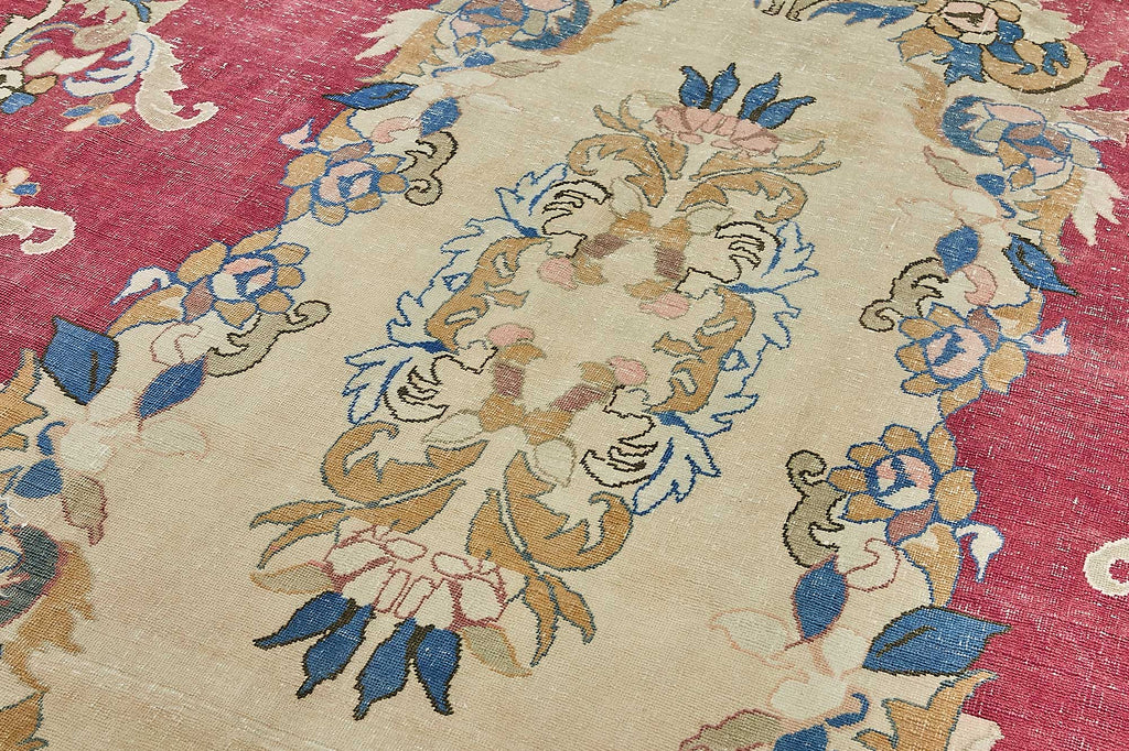 Beige vintage Persian rug 49716, 2.74 x 4.27 metres – photograph 5