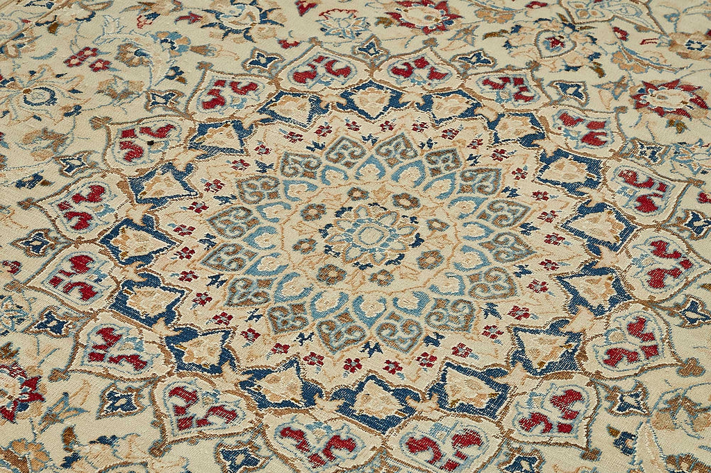 Beige vintage Persian rug 49731, 2.00 x 3.00 metres – photograph 5