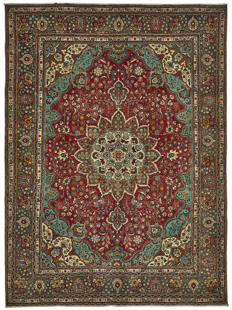 Beige vintage Persian rug 49735, 2.48 x 3.29 metres – full rug