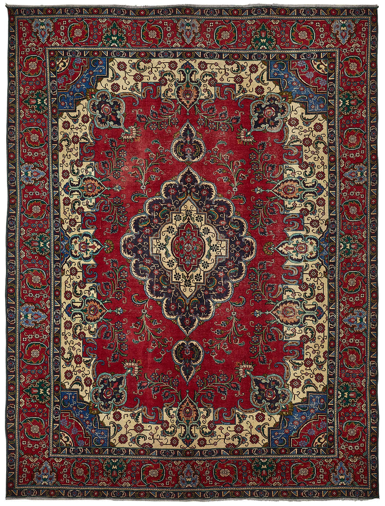 Beige vintage Persian rug 49738, 3.00 x 3.90 metres – full rug