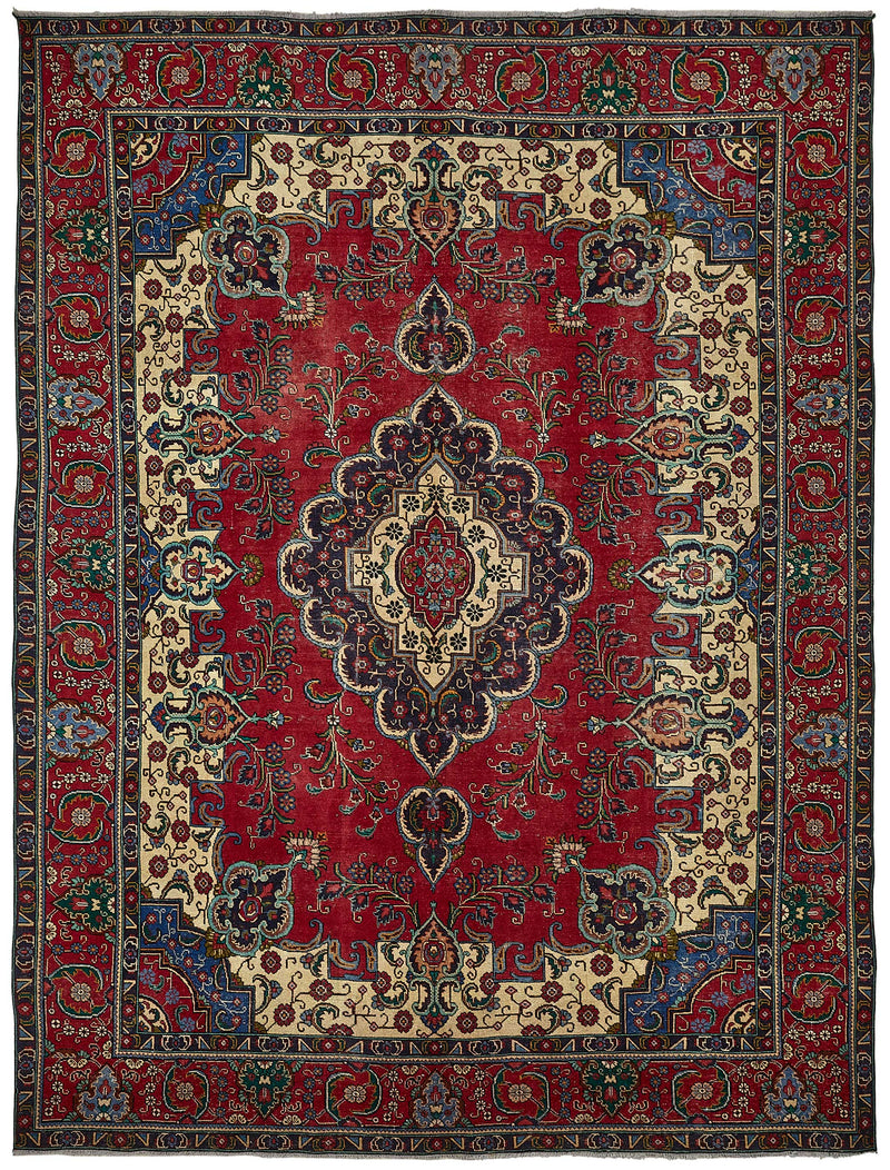 Beige vintage Persian rug 49738, 3.00 x 3.90 metres – full rug
