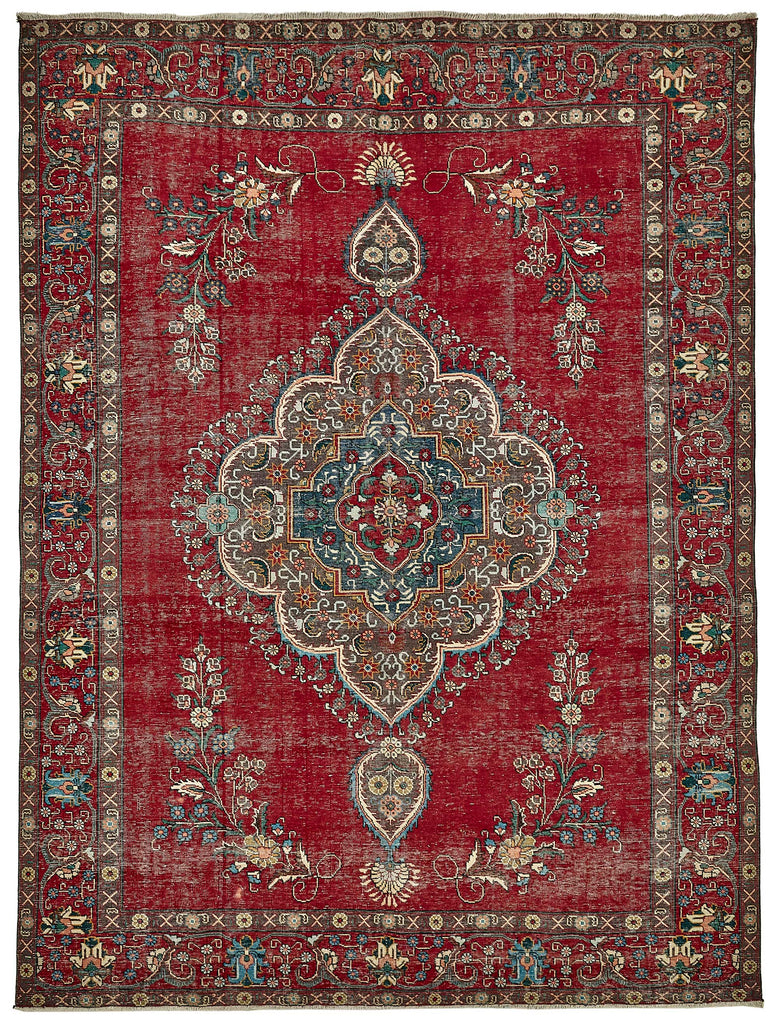 Red vintage Persian rug 49758, 2.89 x 3.90 metres – full rug