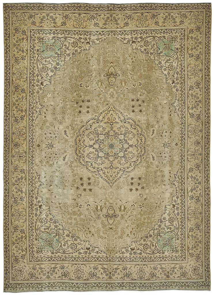 Beige vintage Persian rug 50192, 2.33 x 3.25 metres – full rug