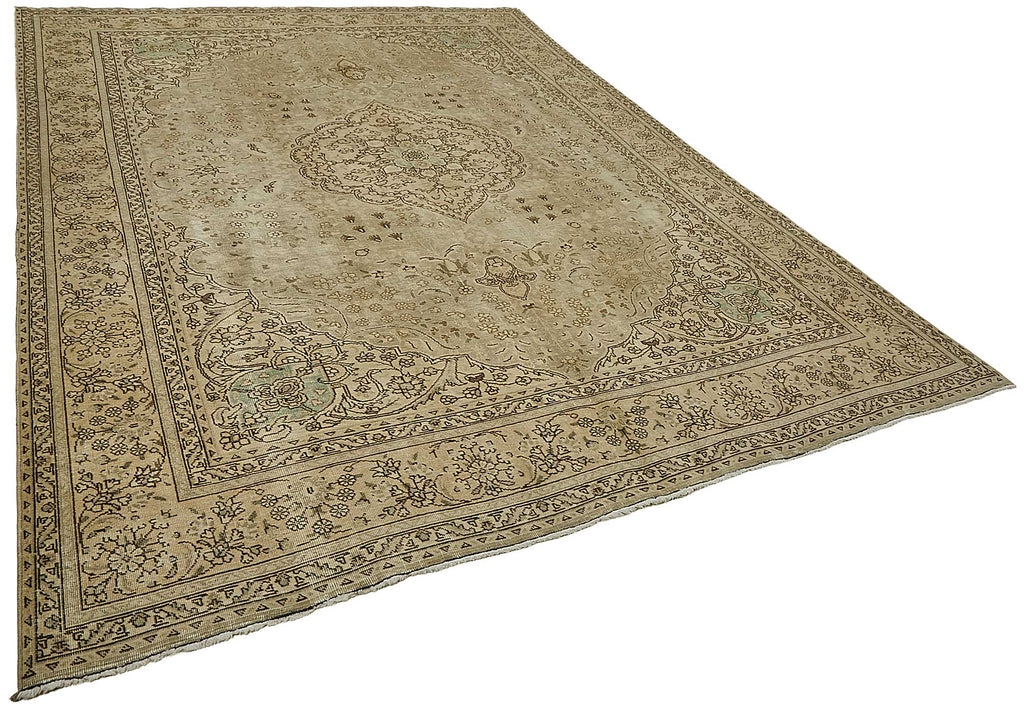 Beige vintage Persian rug 50192, 2.33 x 3.25 metres – photograph 2