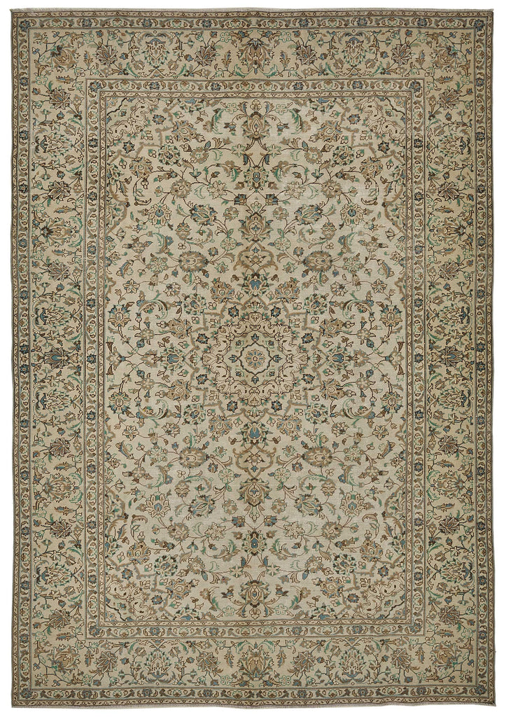 Beige vintage Persian rug 50204, 2.37 x 3.38 metres – full rug