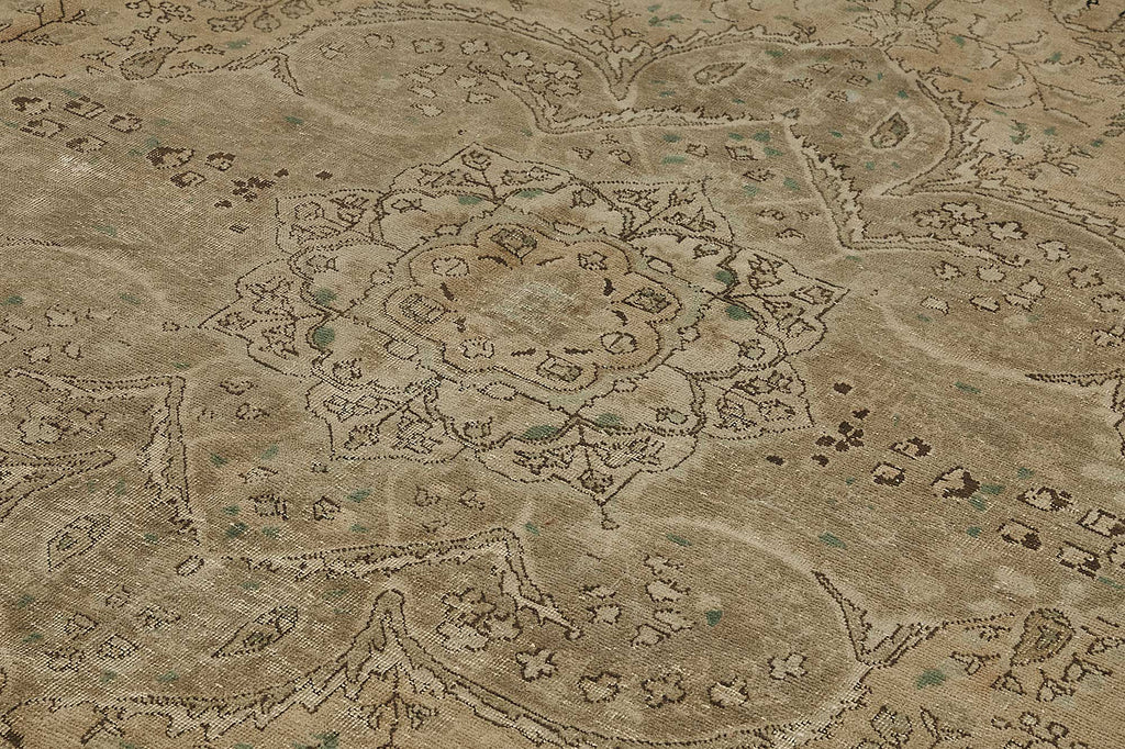 Beige vintage Persian rug 50233, 3.09 x 3.89 metres – photograph 5