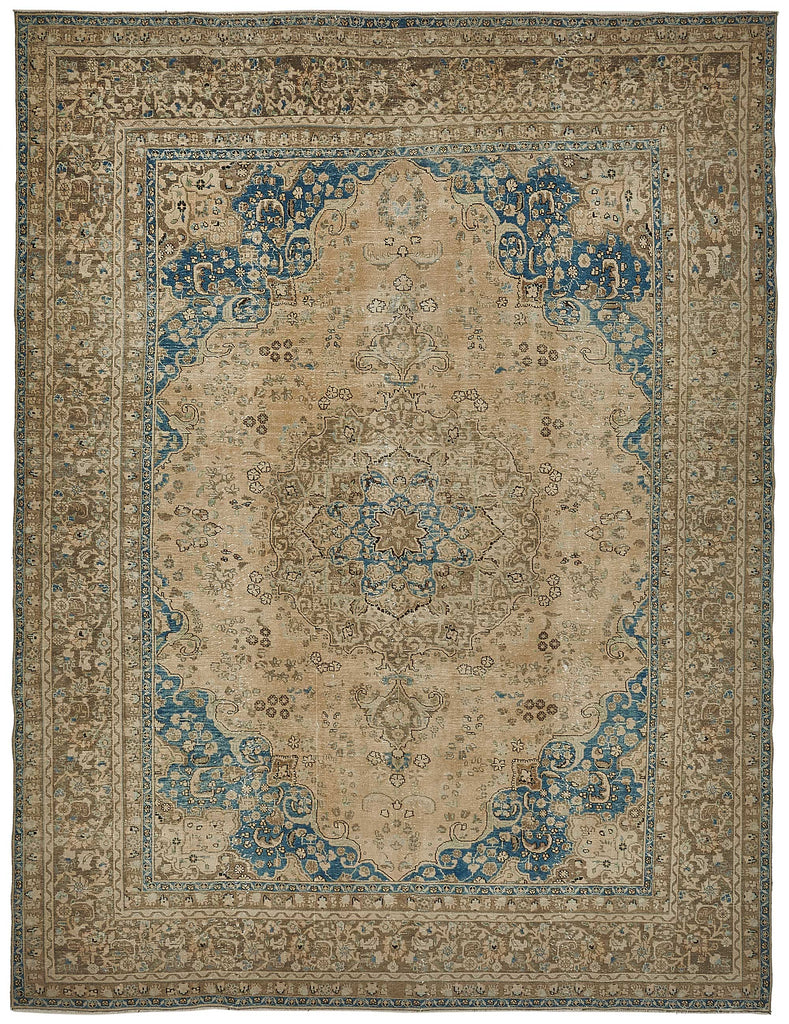 Beige vintage Persian rug 50234, 2.91 x 3.78 metres – full rug