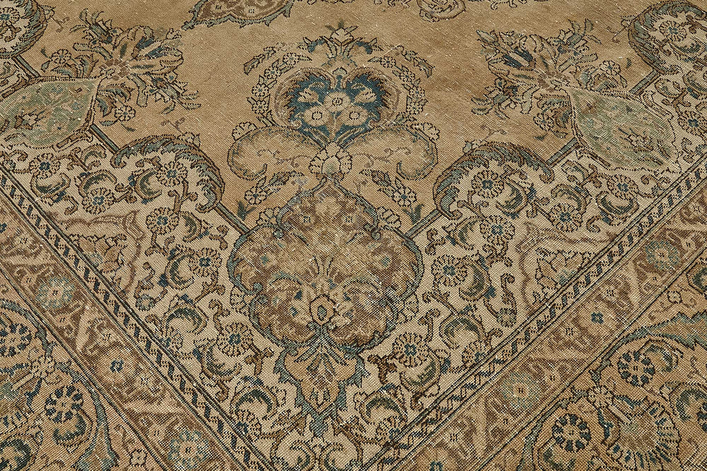 Beige vintage Persian rug 50244, 2.96 x 3.85 metres – photograph 9