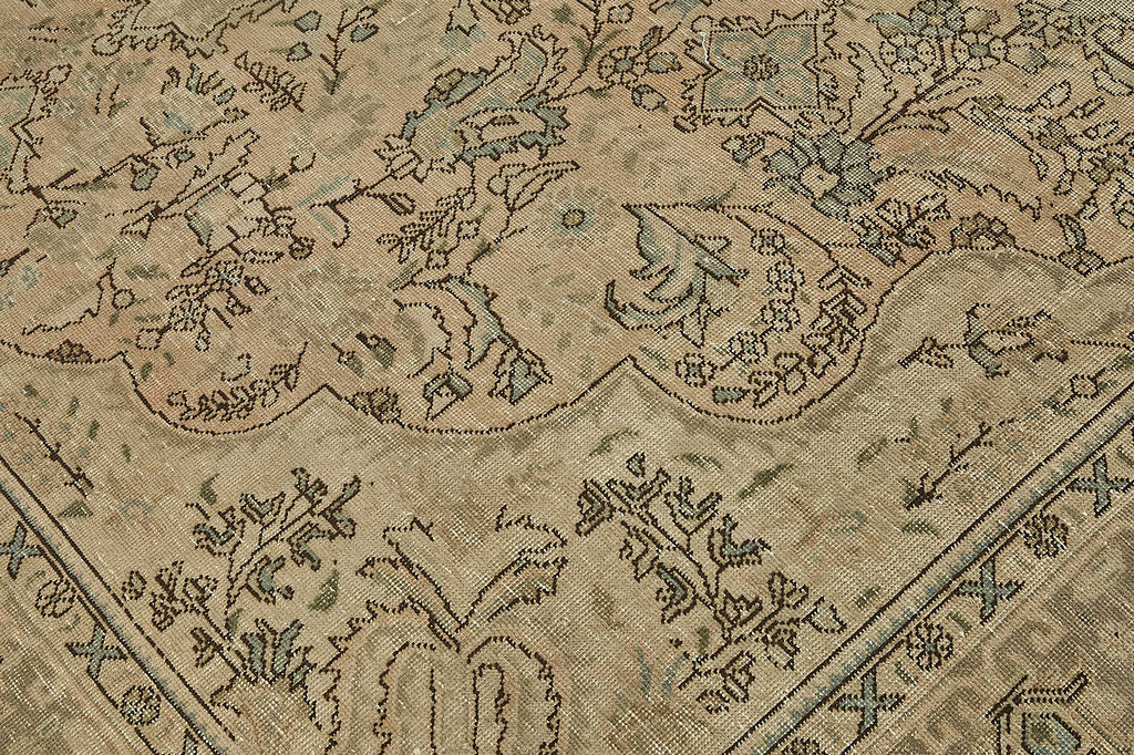 Beige vintage Persian rug 50246, 2.89 x 3.81 metres – photograph 9