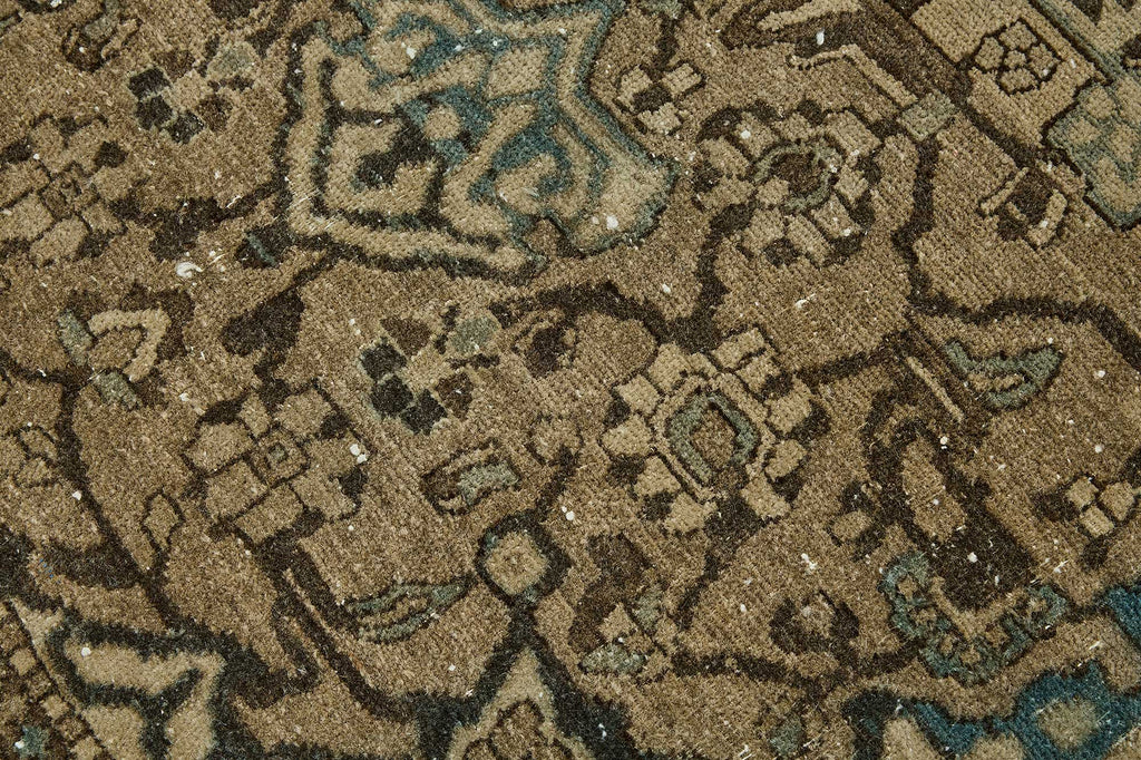 Beige vintage Persian rug 50979, 1.37 x 1.90 metres – photograph 9