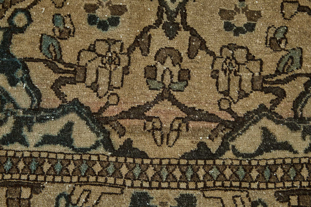 Beige vintage Persian rug 50979, 1.37 x 1.90 metres – photograph 10