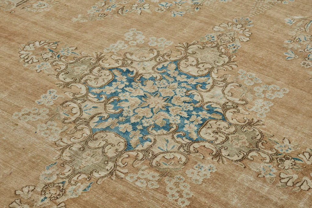 Beige vintage Persian rug 50993, 2.95 x 3.91 metres – photograph 5
