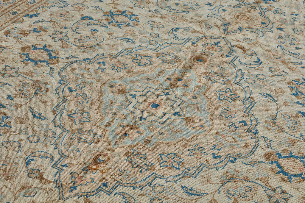 Beige vintage Persian rug 50994, 2.38 x 3.40 metres – photograph 5
