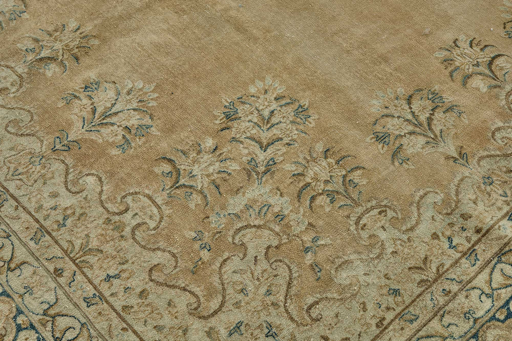 Beige vintage Persian rug 50995, 2.90 x 3.89 metres – photograph 9