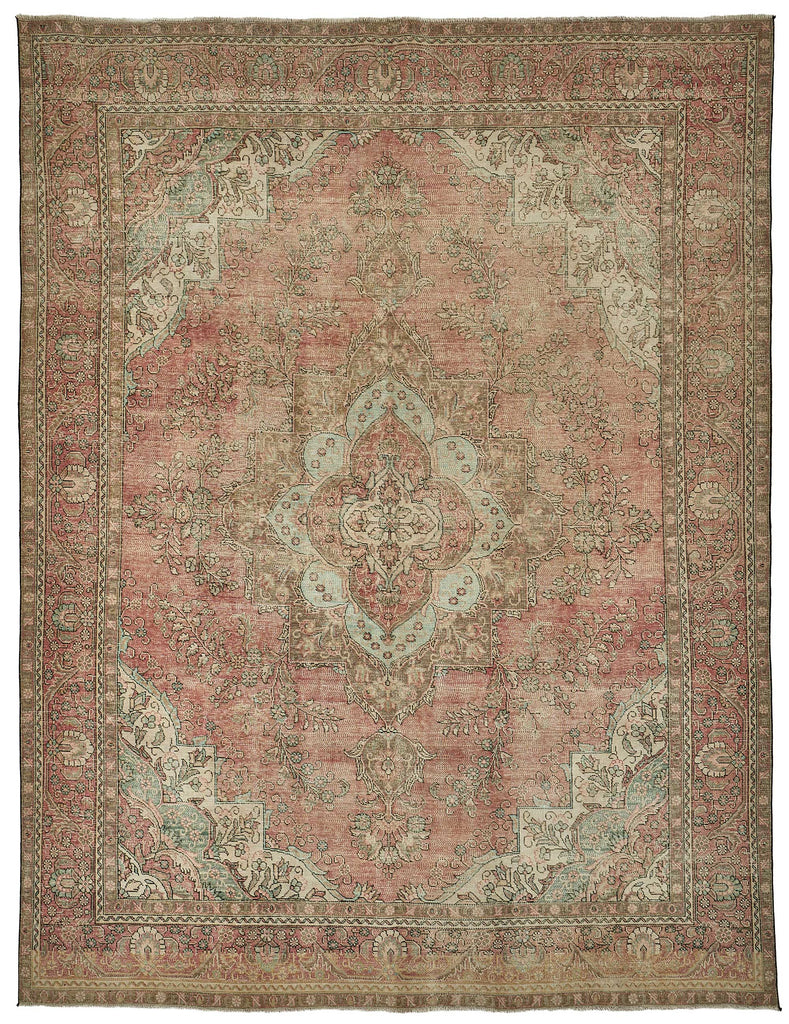 Beige vintage Persian rug 50997, 2.90 x 3.89 metres – full rug