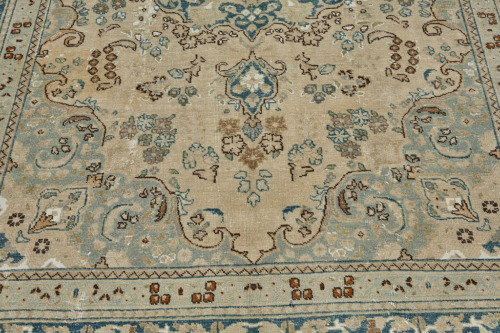 Beige vintage Persian rug 51017, 2.01 x 2.87 metres – photograph 10