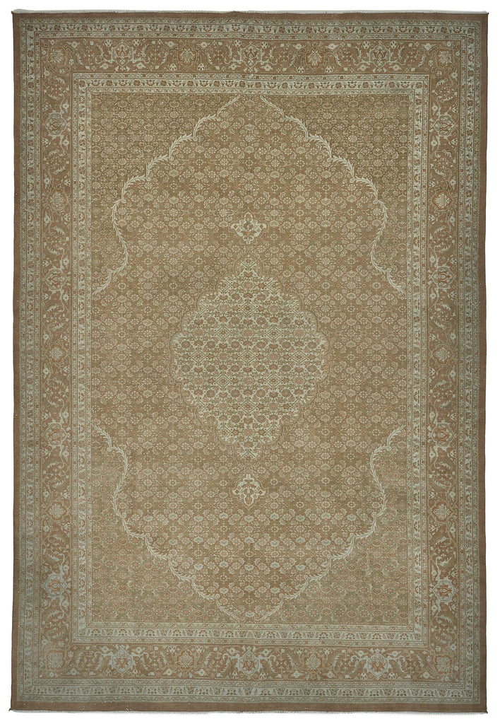 Beige vintage Persian rug 51022, 2.45 x 3.60 metres – full rug