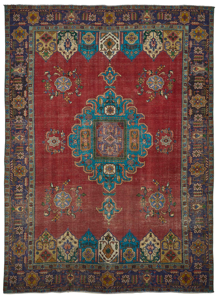 Red vintage Persian rug 51031, 2.90 x 3.93 metres – full rug