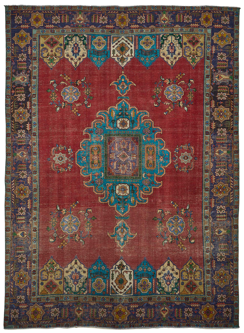 Red vintage Persian rug 51031, 2.90 x 3.93 metres – full rug