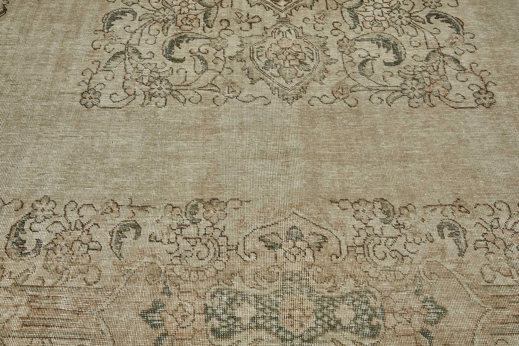 Beige vintage Persian rug 51038, 3.03 x 3.96 metres – photograph 10