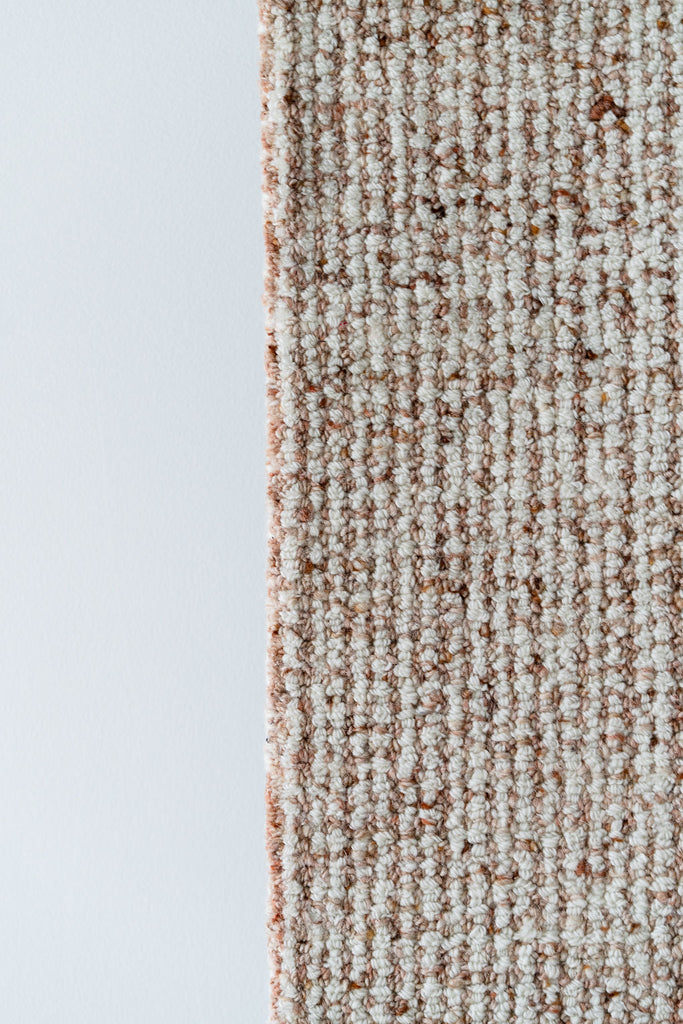 Halo Designer Rug - Peach/White