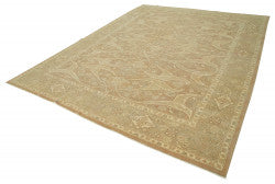 Brown Oushak rug 33290 detail 2