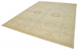 Beige Oushak rug 33297