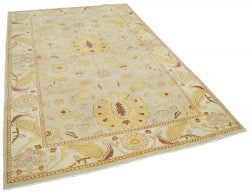Beige Oushak rug 33291