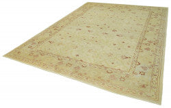 Beige Oushak rug 33296