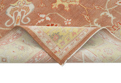 Red Oushak rug 33302