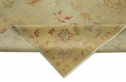 Beige Oushak rug 33304