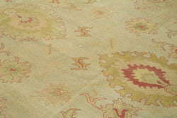 Beige Oushak rug 33304