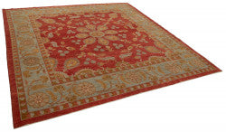 Red Oushak rug 33303