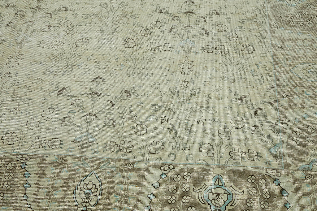 Lyric Breeze Vintage Persian Rug - 2.85 x 3.55