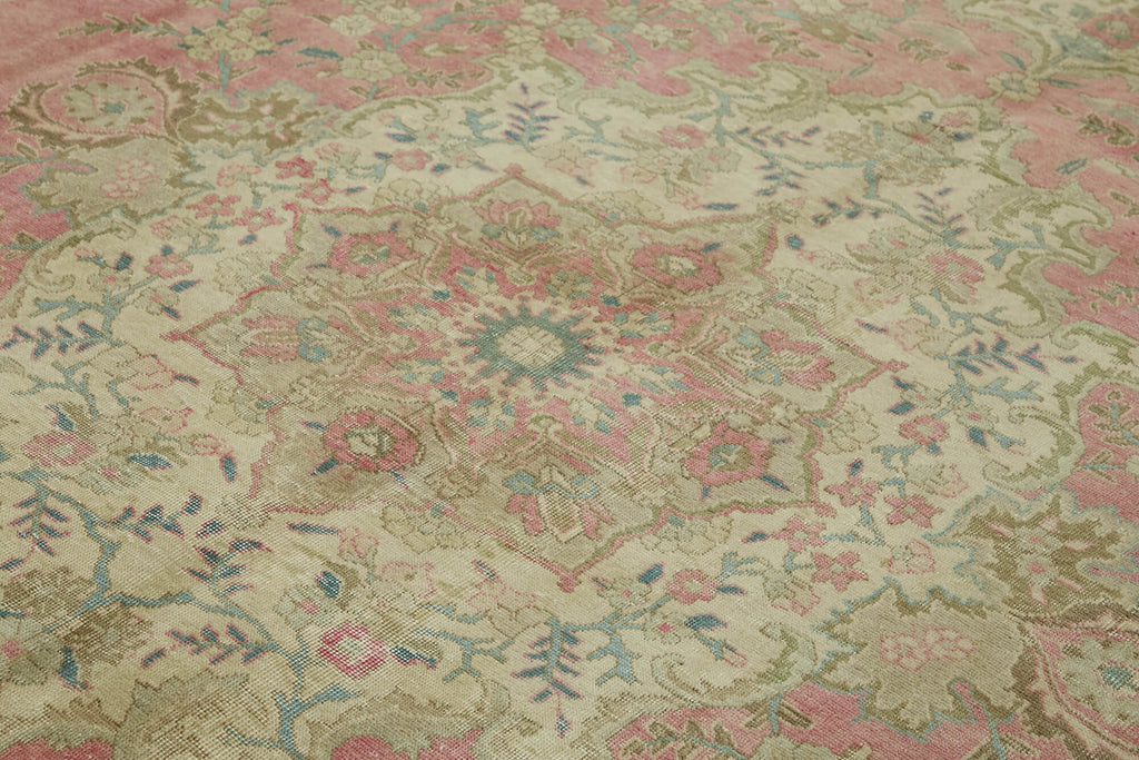 Solaris Melodic Vintage Persian Rug - 2.98 x 3.93