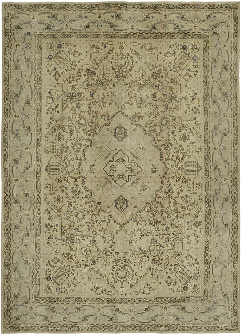 Aradil Rhapsody Persian Rug - 2.43 x 3.40