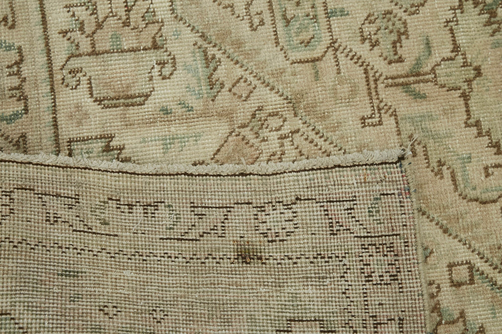 Aria Melodic Persian Rug - 2.42 x 3.35