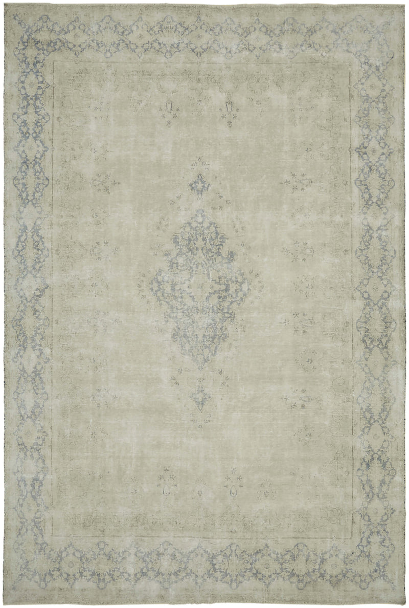Elysian Tapestry Persian Rug - 2.92 x 4.23