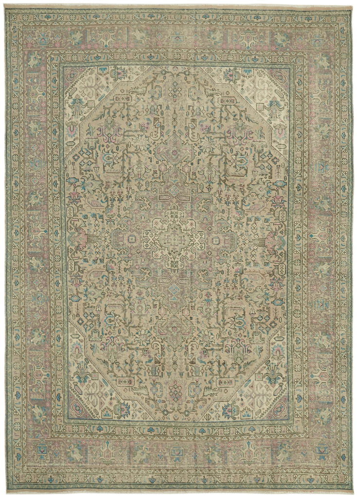 Ethereal Vintage Persian Rug - 2.46 x 3.42