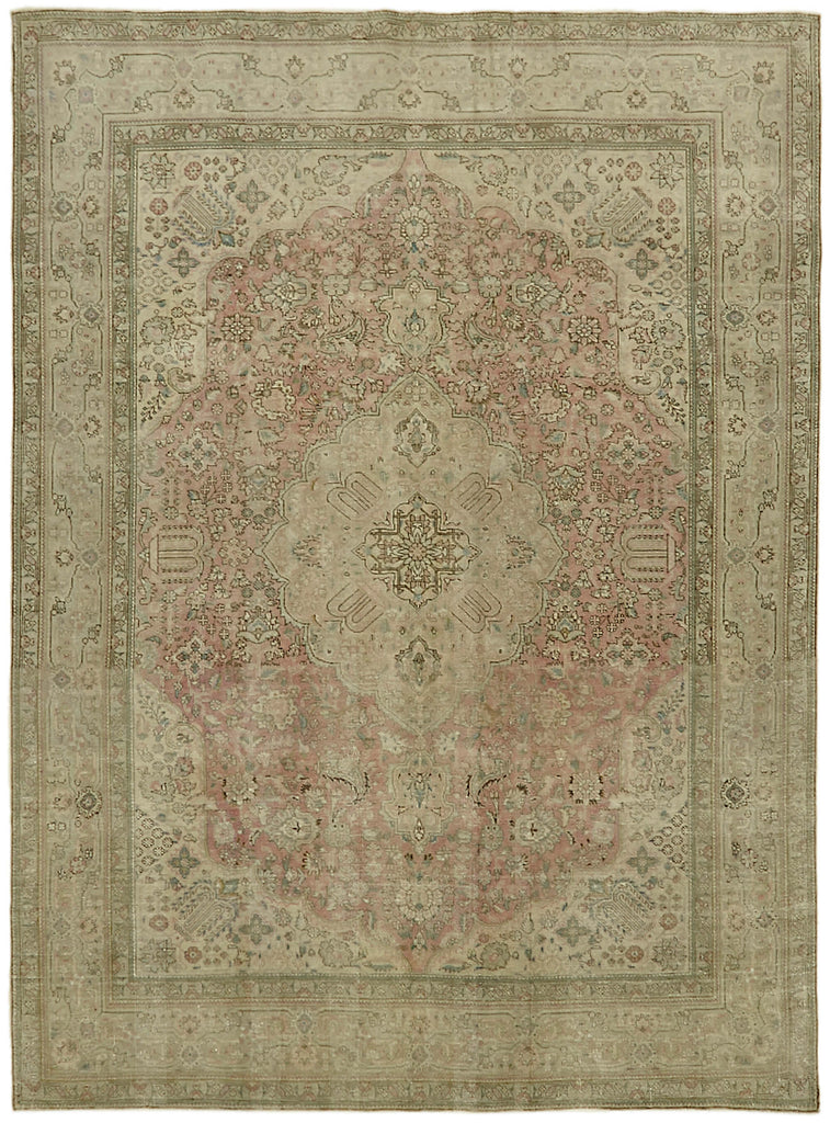 Ethereal Vintage Persian Rug - 2.44 x 3.34