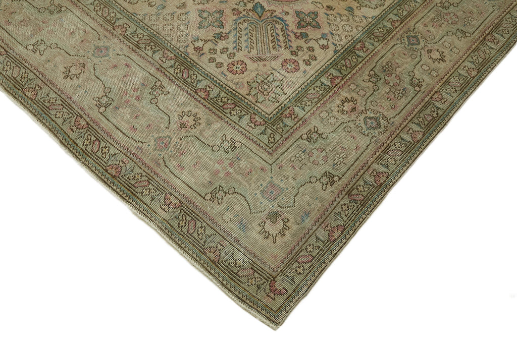 Ethereal Vintage Persian Rug - 2.44 x 3.34
