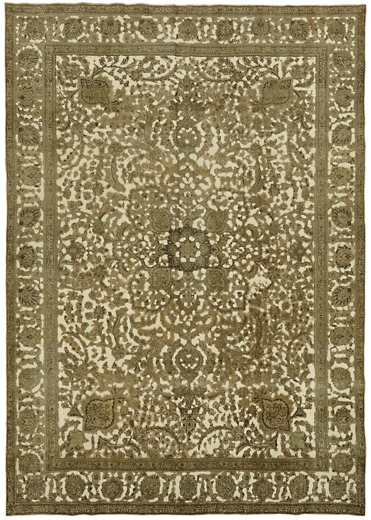 Lyric Vintage Persian Rug - 2.80 x 3.90
