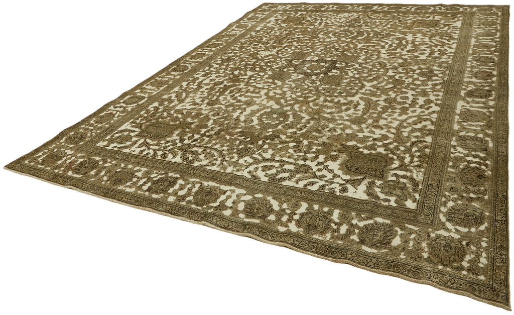 Lyric Vintage Persian Rug - 2.80 x 3.90