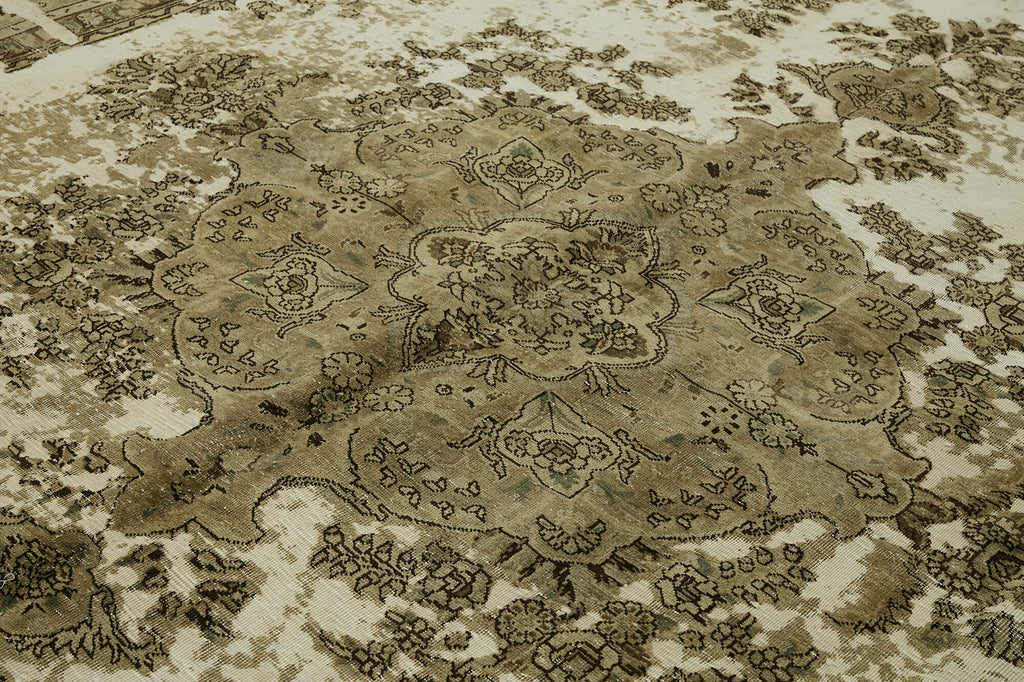 Celestial Vintage Persian Rug - 3.06 x 3.98